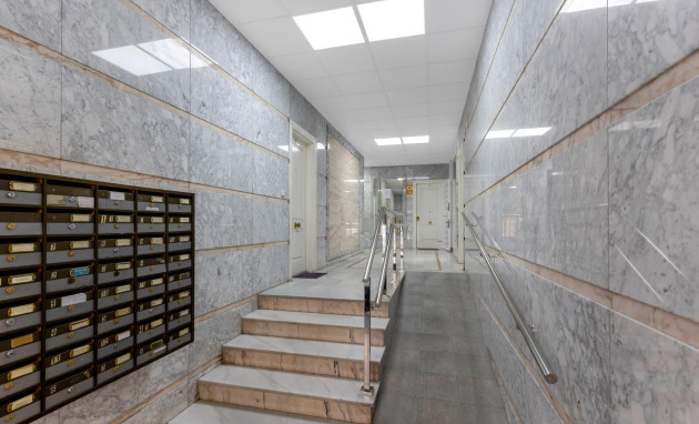 Reventa - Apartment - Torrevieja - Centro - Muelle Pesquero