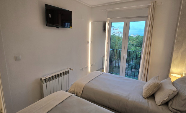 Revente - Apartment - Sucina