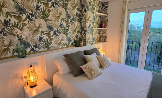 Revente - Apartment - Sucina