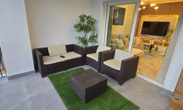 Revente - Apartment - Sucina