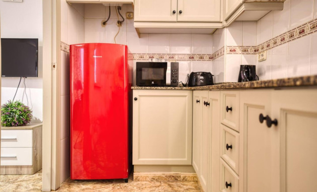 Herverkoop - Studio - Torrevieja - Centro