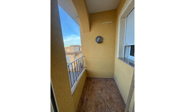 Herverkoop - Apartment - Jacarilla - Comunidad valenciana