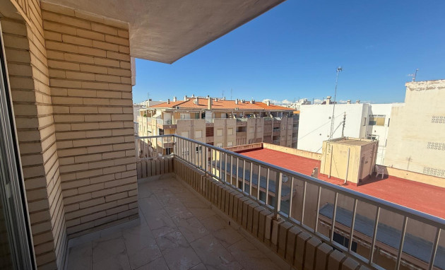 Revente - Apartment - Torrevieja - Playa del cura