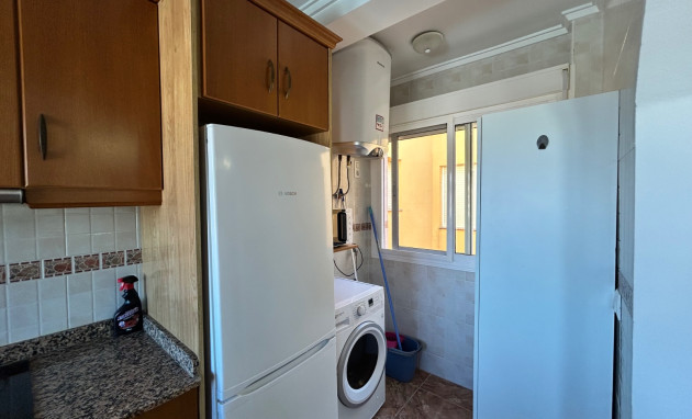 Herverkoop - Apartment - Jacarilla - pueblo