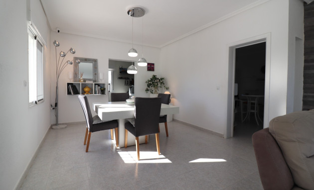 Herverkoop - Detached Villa - Algorfa - Lomas de La Juliana