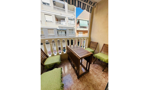 Herverkoop - Apartment - Torrevieja - Playa del cura