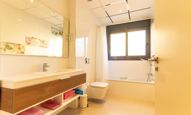 Herverkoop - Villa - Orihuela Costa - Campoamor