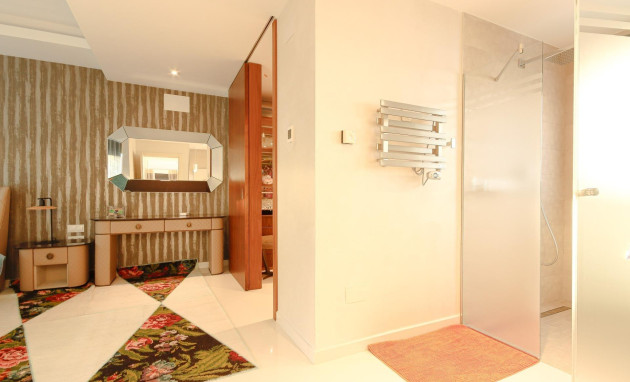 Herverkoop - Villa - Orihuela Costa - Campoamor