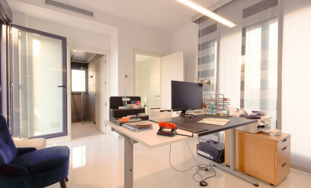 Herverkoop - Villa - Orihuela Costa - Campoamor