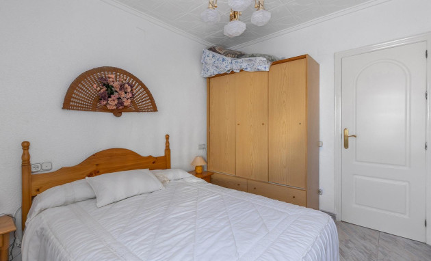 Herverkoop - Bungalow - Gelijkvloers - Torrevieja - La Siesta - El Salado - Torreta
