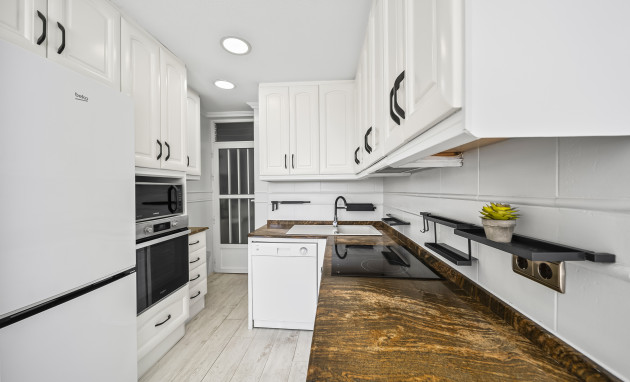 Herverkoop - Apartment - Torrevieja - Puerto