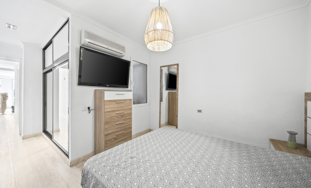 Herverkoop - Apartment - Torrevieja - Puerto