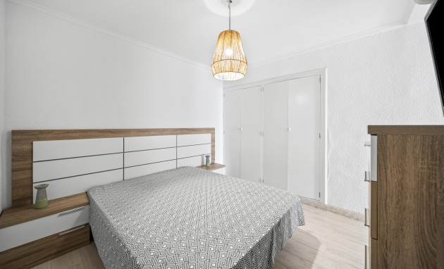 Herverkoop - Apartment - Torrevieja - Puerto