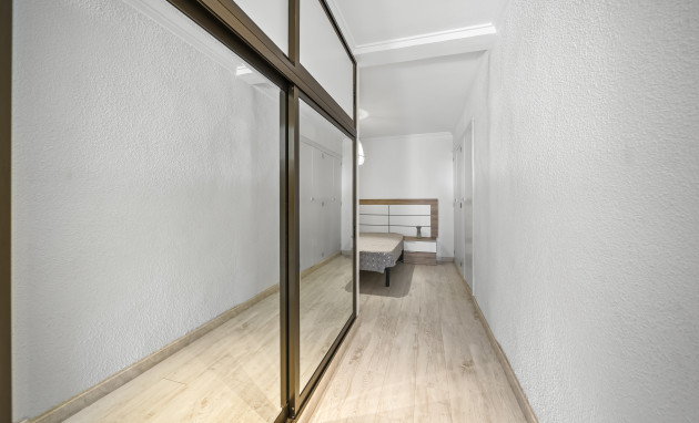 Herverkoop - Apartment - Torrevieja - Puerto