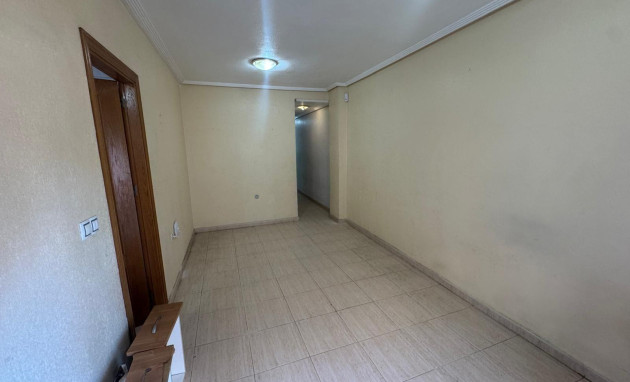Revente - Apartment - Torrevieja - Estacion de autobuses