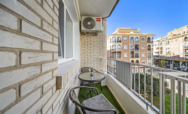 Herverkoop - Apartment - Torrevieja - Centro