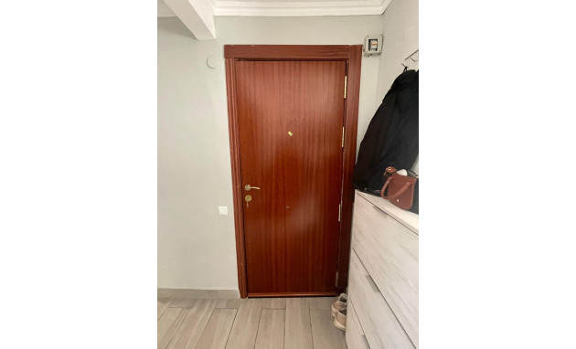 Revente - Apartment - Alicante - Virgen del Remedio-Parque lo Morant