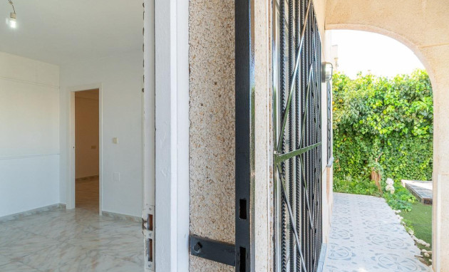 Herverkoop - Terraced house - Torrevieja - Carrefour