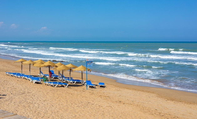 Herverkoop - Bungalow - Gelijkvloers - Torrevieja - La Mata