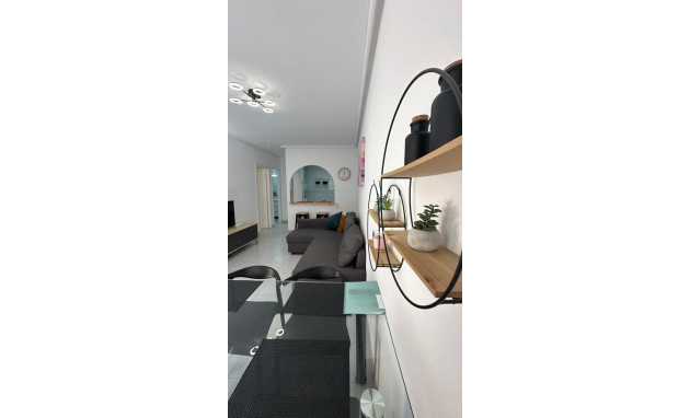 Herverkoop - Apartment - Torrevieja - Acequion