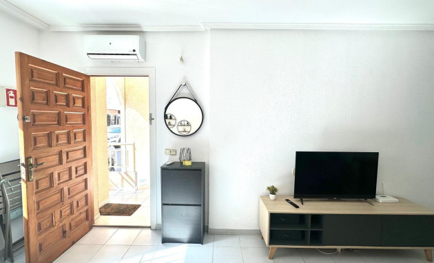 Herverkoop - Apartment - Torrevieja - Acequion