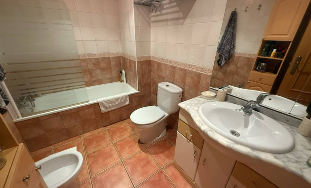 Revente - Apartment - Daya Nueva