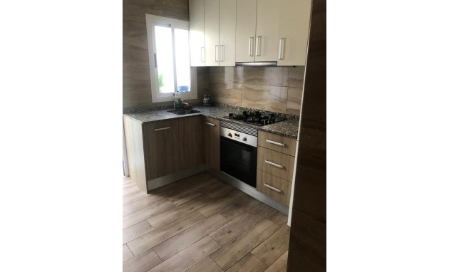 Resale - Apartment - Almoradí