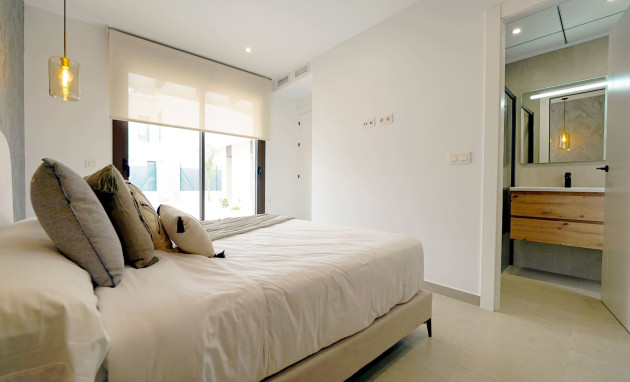 Nouvelle construction - Detached House / Villa - Almoradí