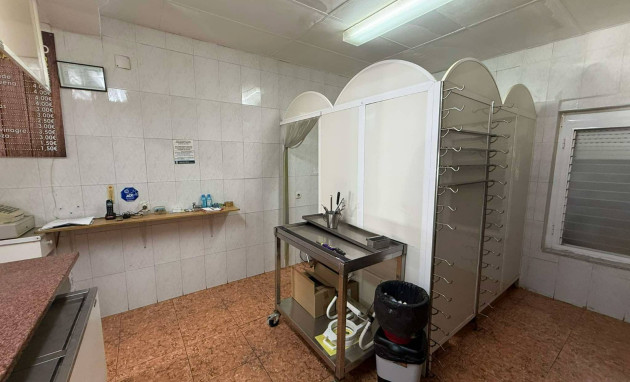 Revente - Business - Almoradí