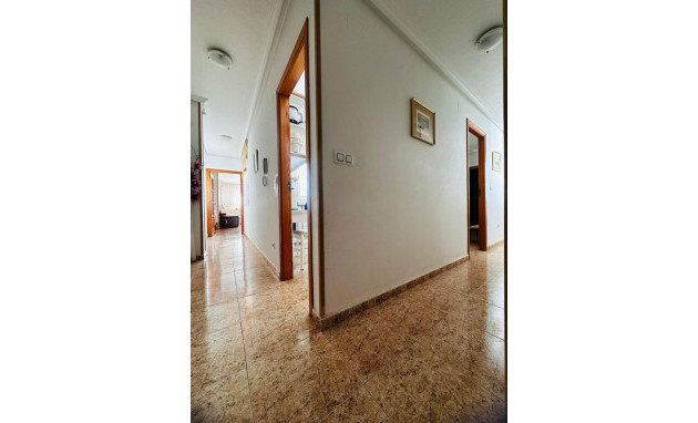 Herverkoop - Apartment - Torrevieja - Playa del Cura