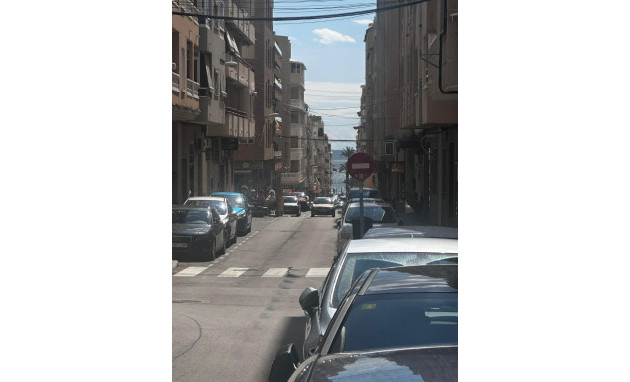 Herverkoop - Apartment - Torrevieja - Playa del Cura