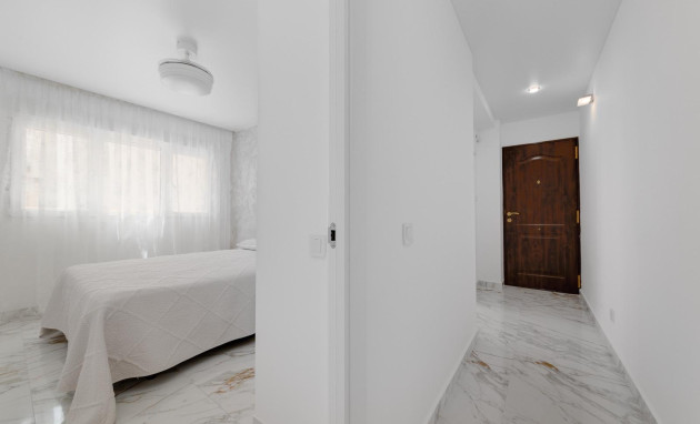 Herverkoop - Apartment - Torrevieja - Playa del Cura