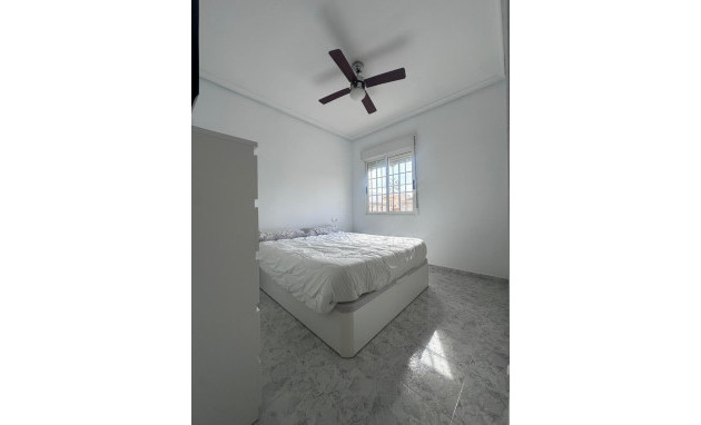 Herverkoop - Town house - Torrevieja - Los Frutales