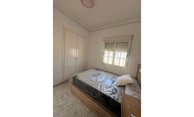 Herverkoop - Town house - Torrevieja - Los Frutales