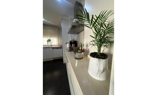 Herverkoop - Apartment - Torrevieja - Centro