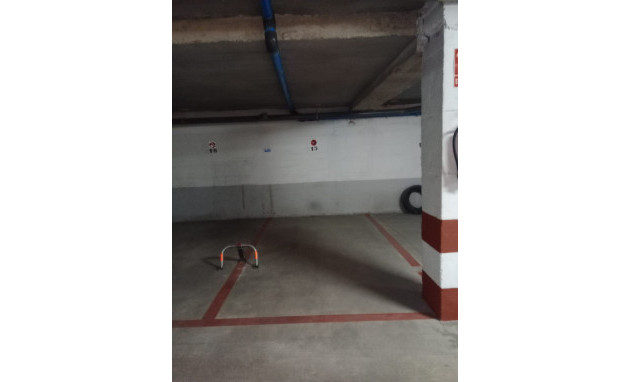 Herverkoop - Garage - La Mata