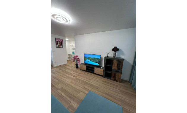 Herverkoop - Apartment - Torrevieja - Playa del Cura
