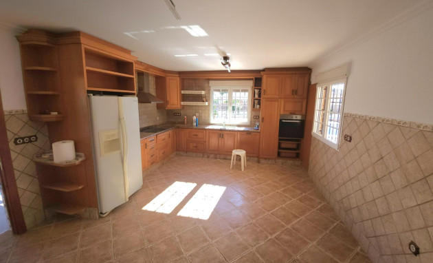 Revente - Villa with annex - Catral