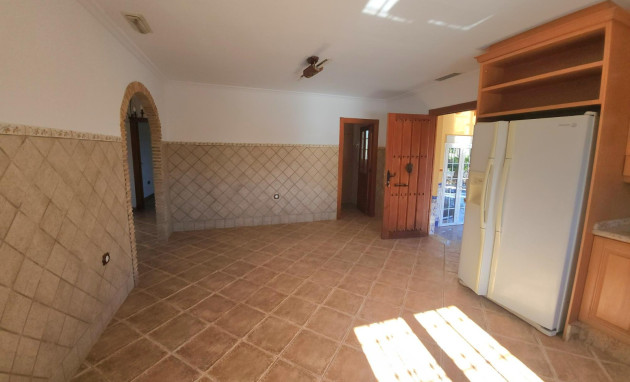 Revente - Villa with annex - Catral