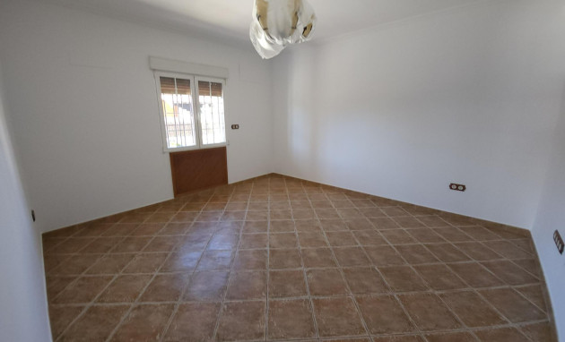 Revente - Villa with annex - Catral