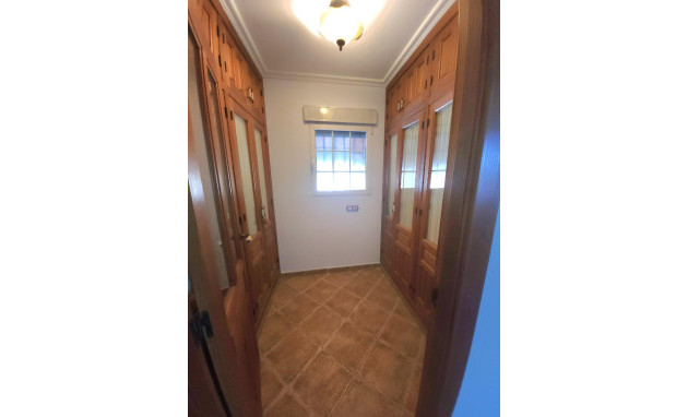 Revente - Villa with annex - Catral