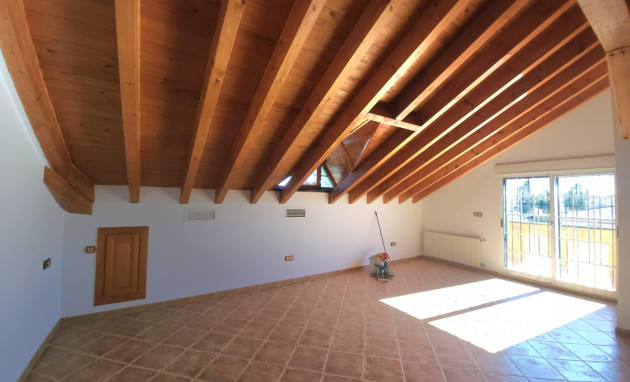 Revente - Villa with annex - Catral