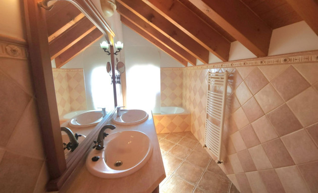 Revente - Villa with annex - Catral