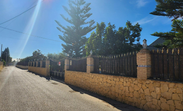 Revente - Villa with annex - Catral