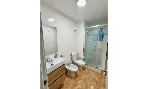 Herverkoop - Apartment - Torrevieja - Playa de los locos