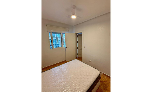 Herverkoop - Apartment - Torrevieja - Playa de los locos