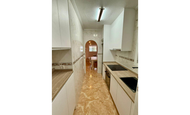 Herverkoop - Apartment - Torrevieja - Playa de los locos