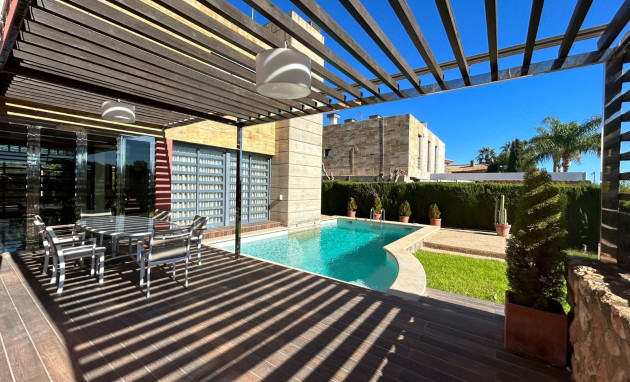 Herverkoop - Detached Villa - Orihuela Costa - Dehesa de Campoamor