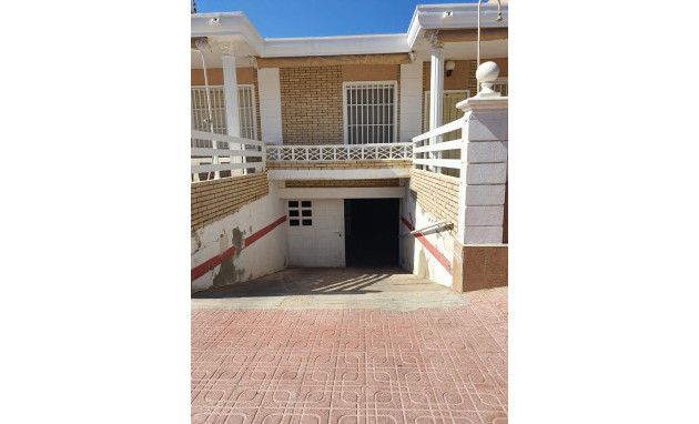 Herverkoop - Bungalow - Gelijkvloers - Torrevieja - La Mata