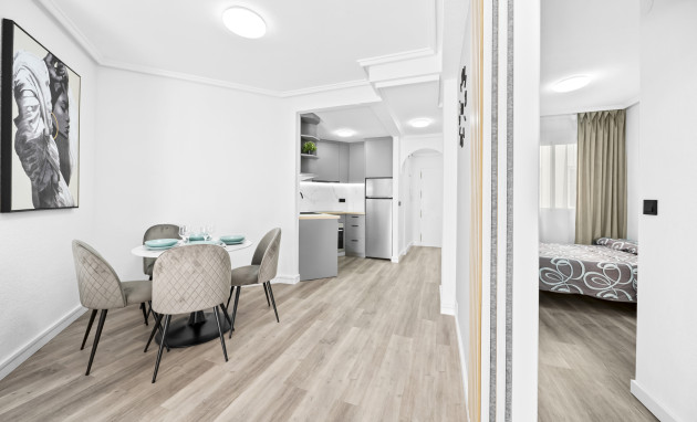 Herverkoop - Apartment - Torrevieja - Centro